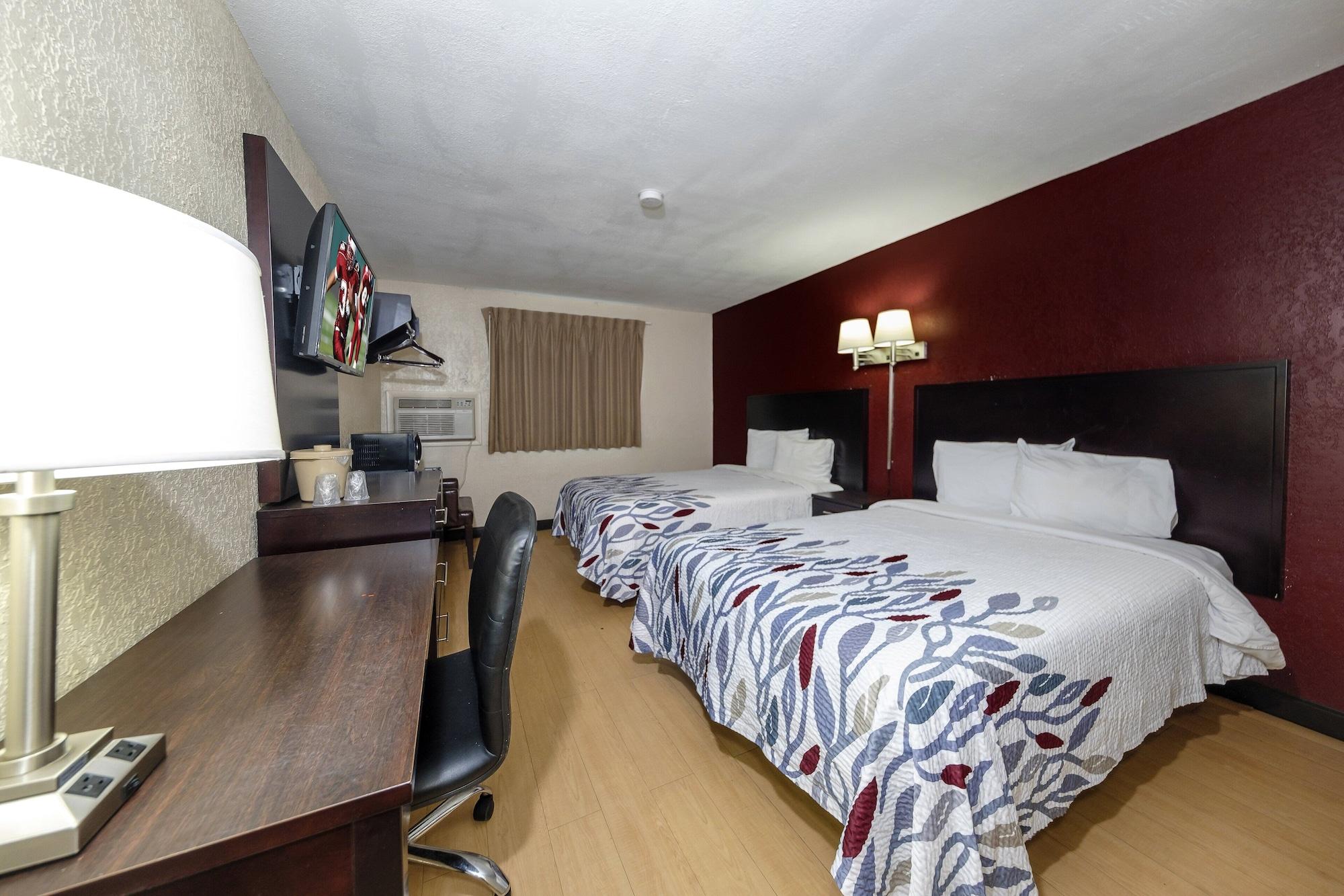 Red Roof Inn Jacksonville - Cruise Port Bagian luar foto