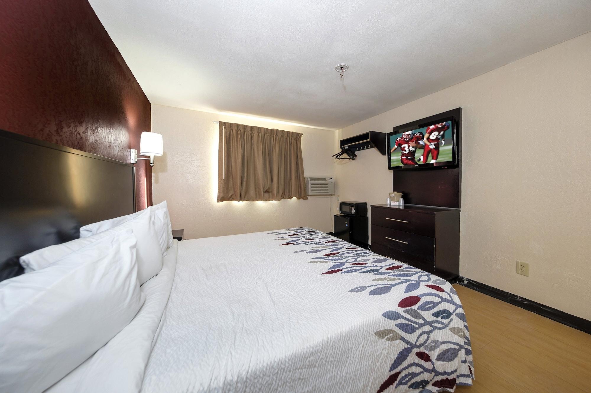 Red Roof Inn Jacksonville - Cruise Port Bagian luar foto