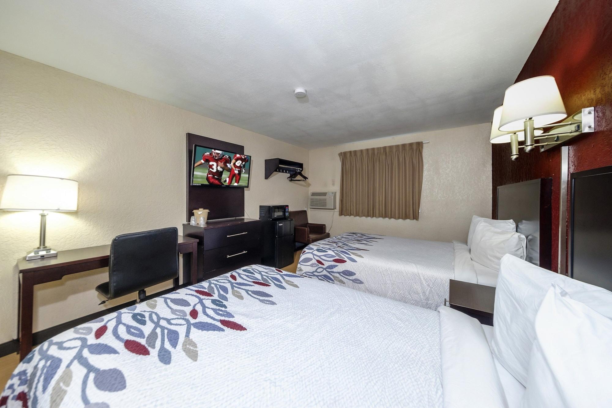 Red Roof Inn Jacksonville - Cruise Port Bagian luar foto