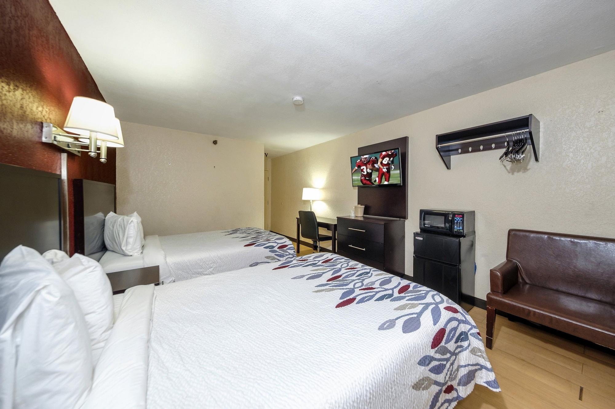 Red Roof Inn Jacksonville - Cruise Port Bagian luar foto