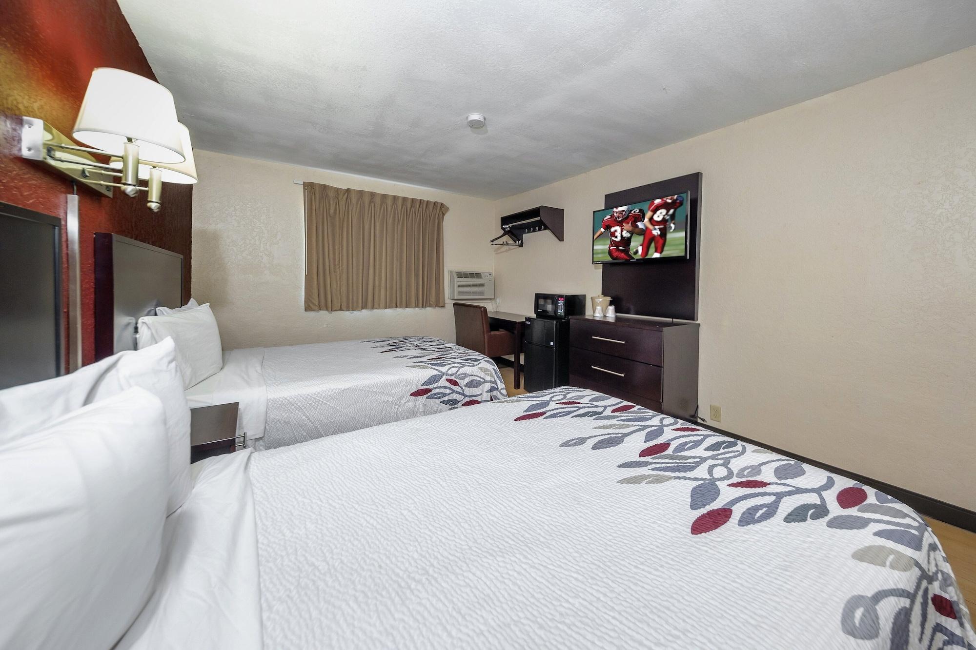 Red Roof Inn Jacksonville - Cruise Port Bagian luar foto
