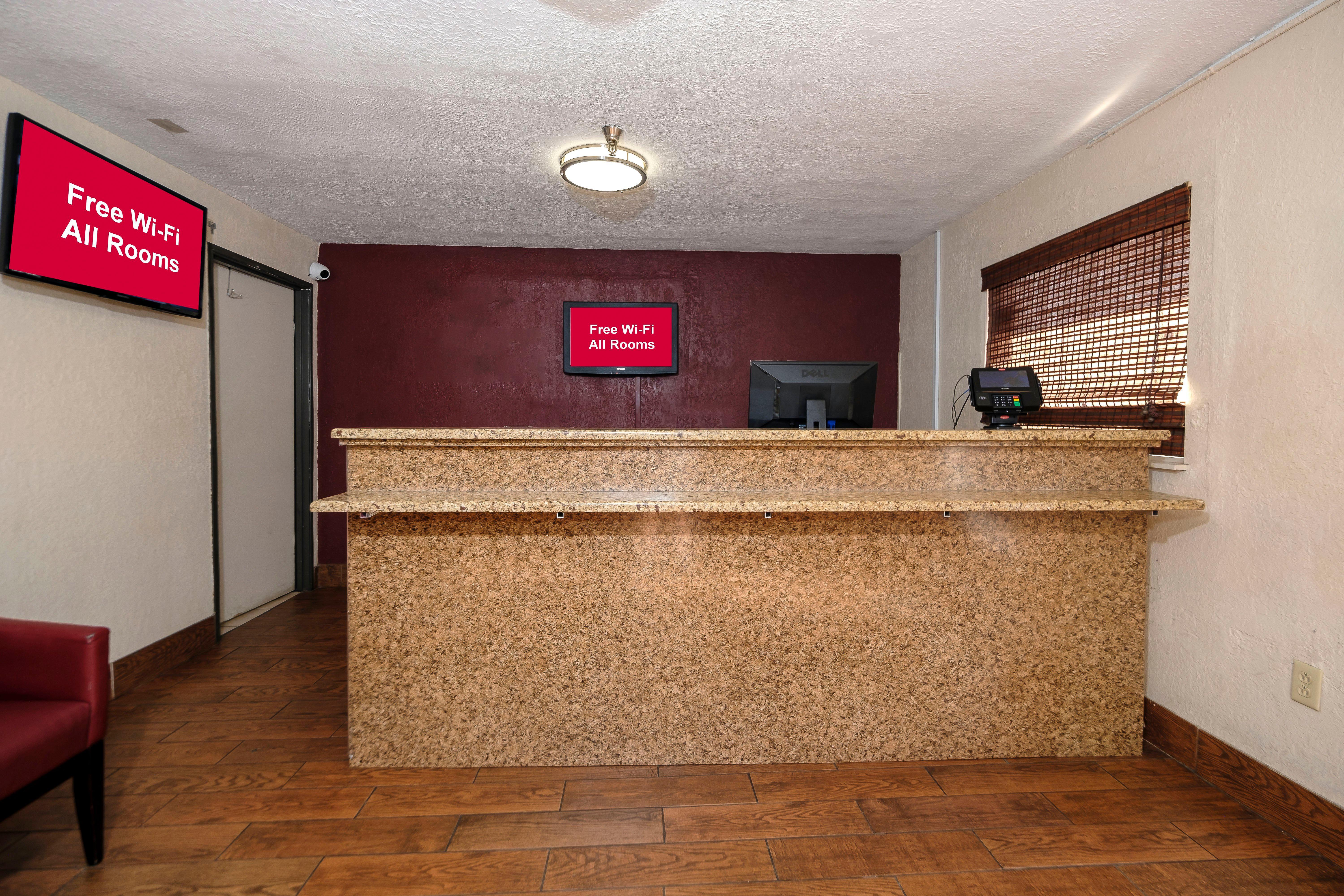 Red Roof Inn Jacksonville - Cruise Port Bagian luar foto