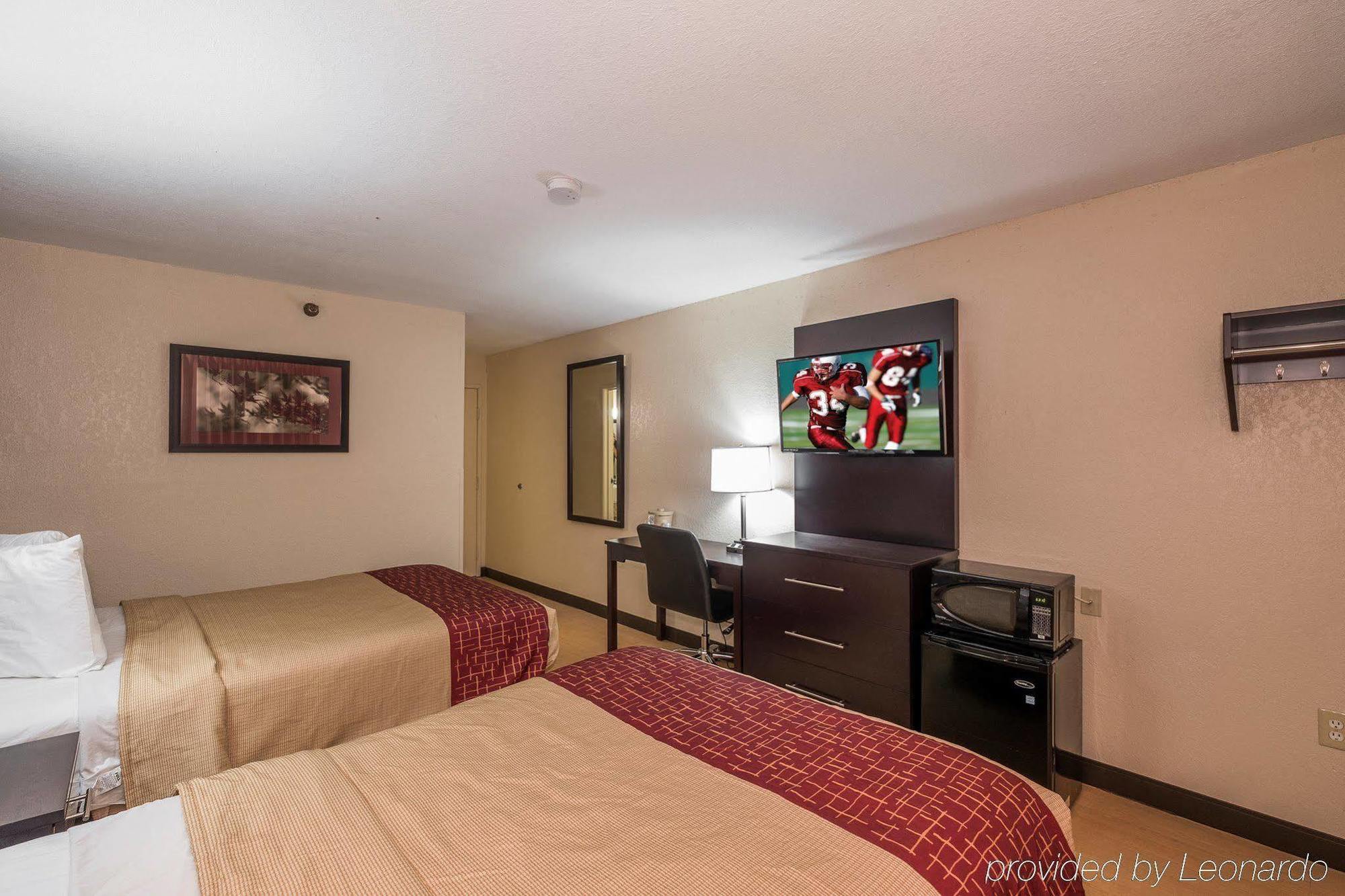 Red Roof Inn Jacksonville - Cruise Port Bagian luar foto