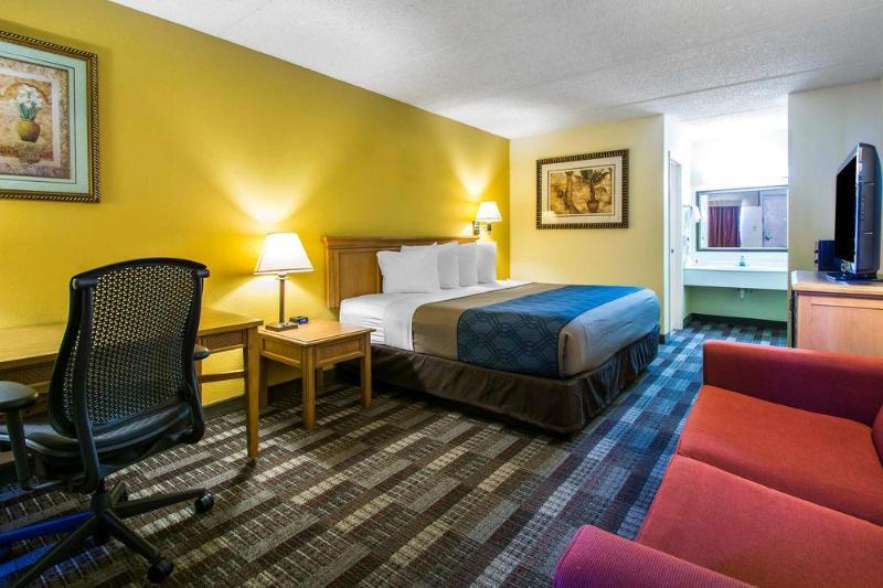 Red Roof Inn Jacksonville - Cruise Port Bagian luar foto