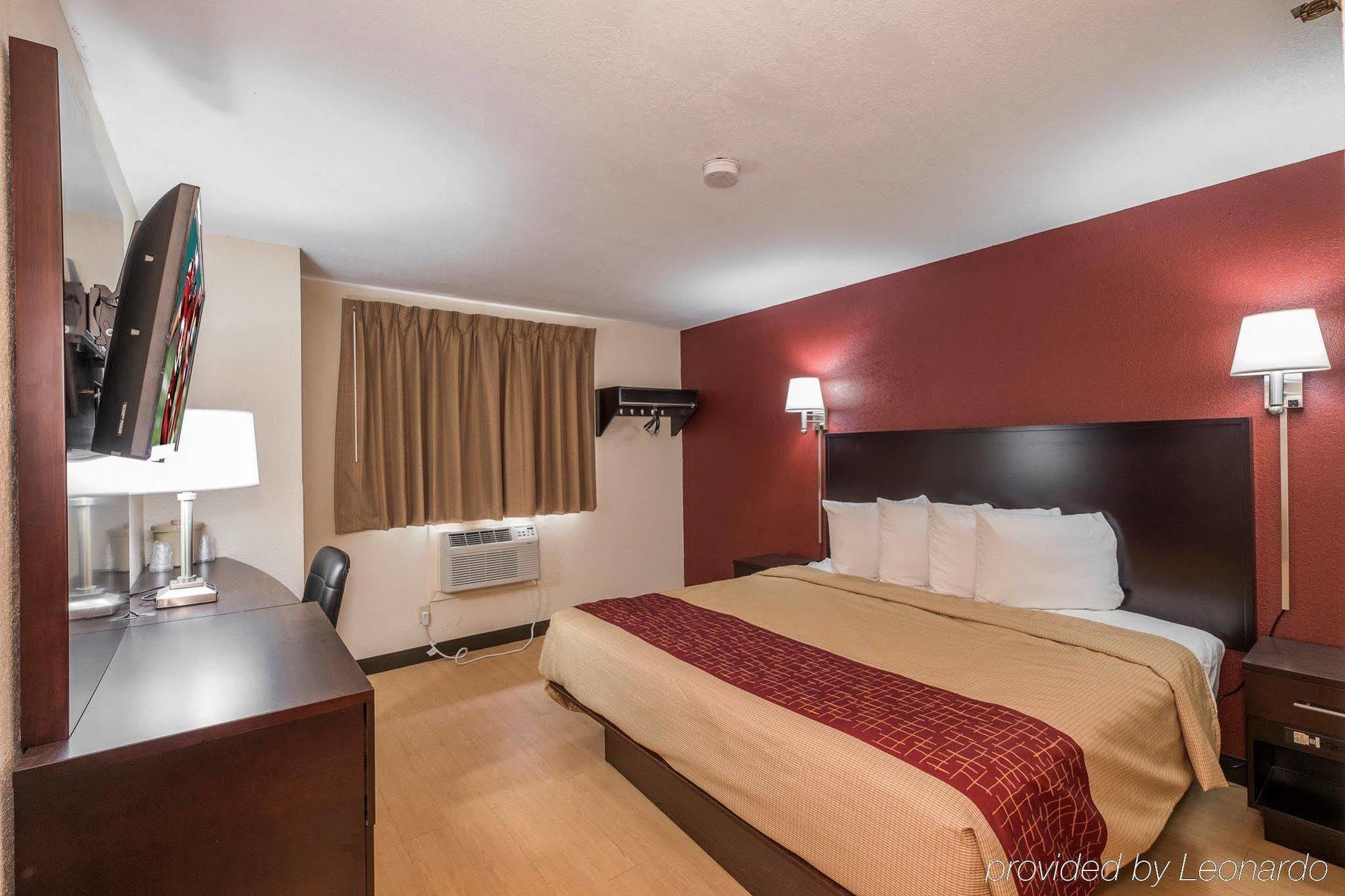 Red Roof Inn Jacksonville - Cruise Port Bagian luar foto