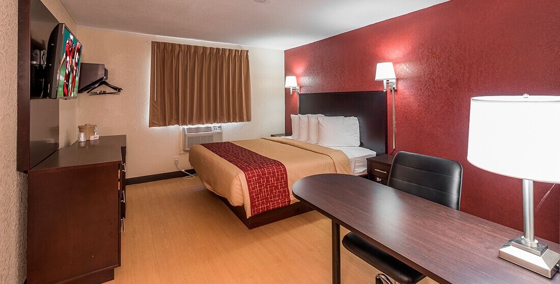 Red Roof Inn Jacksonville - Cruise Port Bagian luar foto